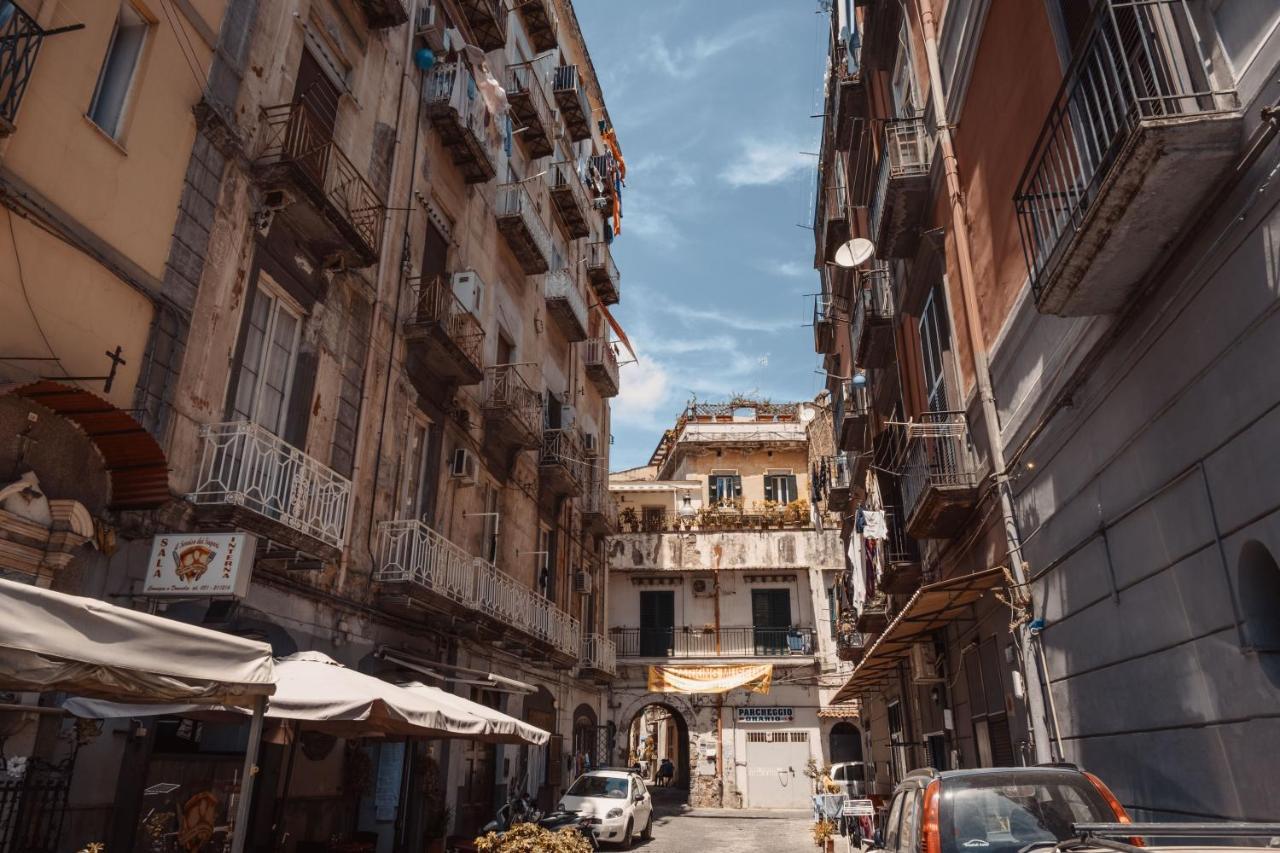 B&B House Napoli Cavour ภายนอก รูปภาพ