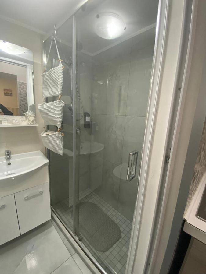B&B House Napoli Cavour ภายนอก รูปภาพ