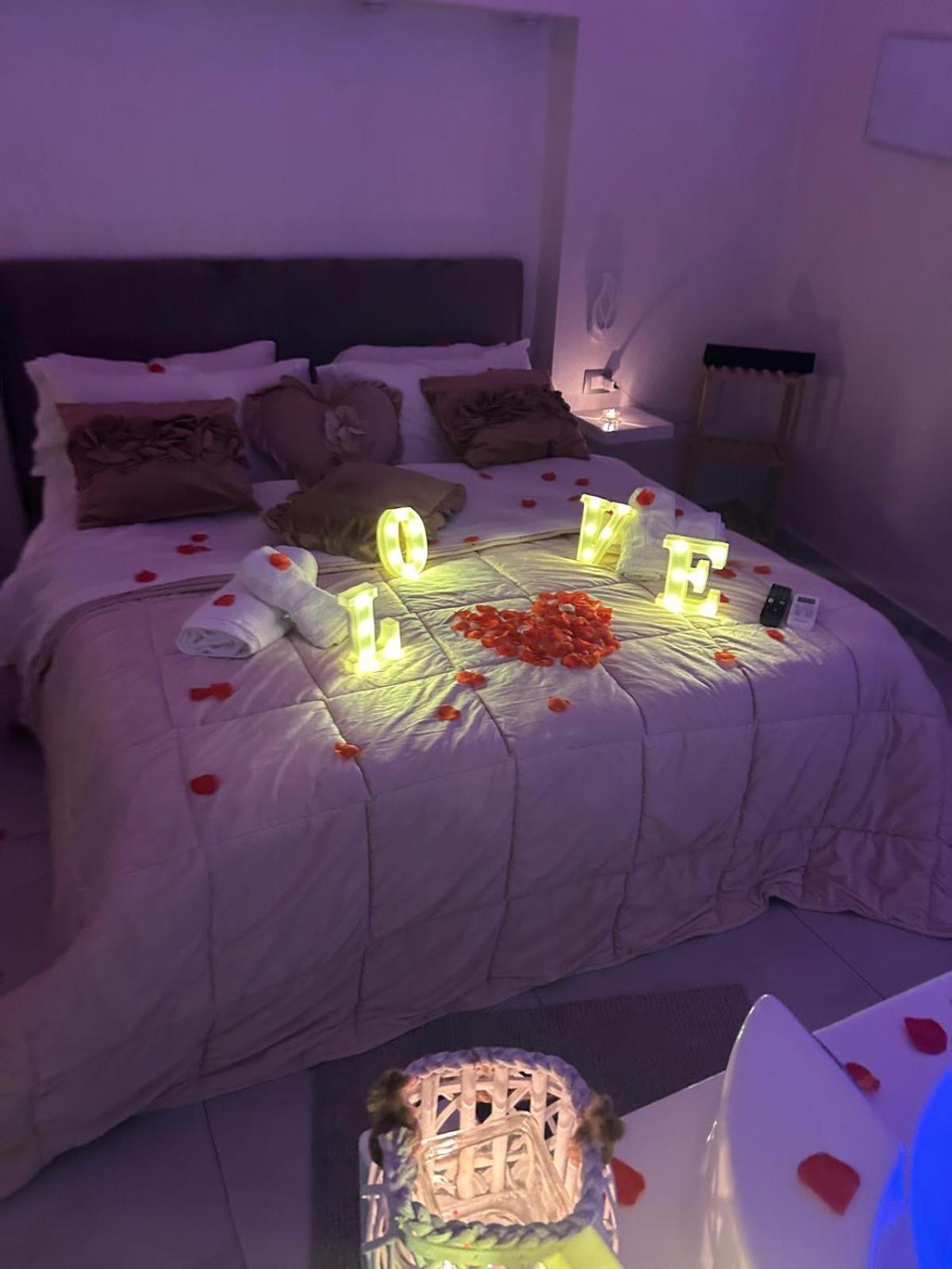 B&B House Napoli Cavour ภายนอก รูปภาพ