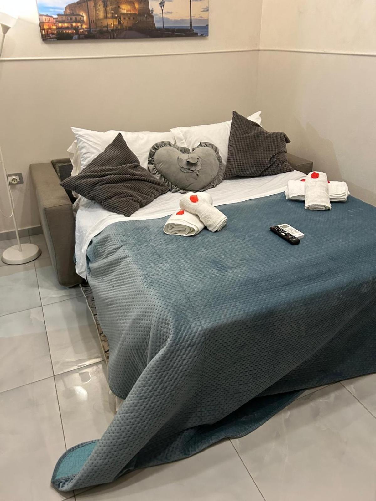 B&B House Napoli Cavour ภายนอก รูปภาพ